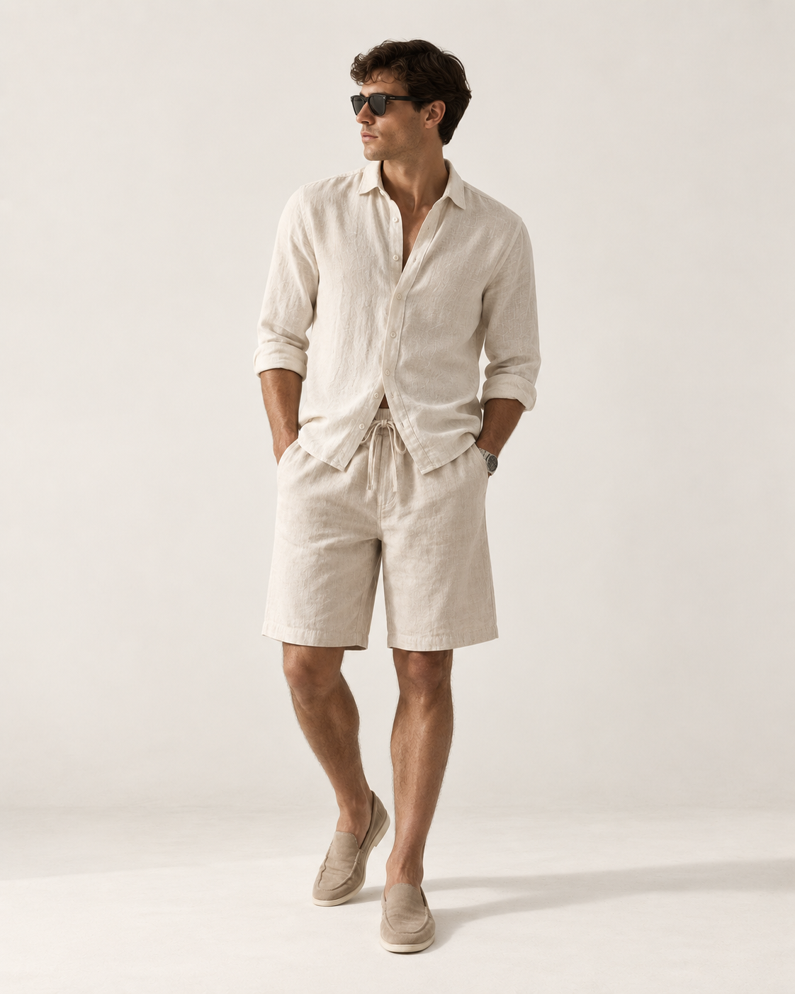 Elian linen shorts in beige, view 3