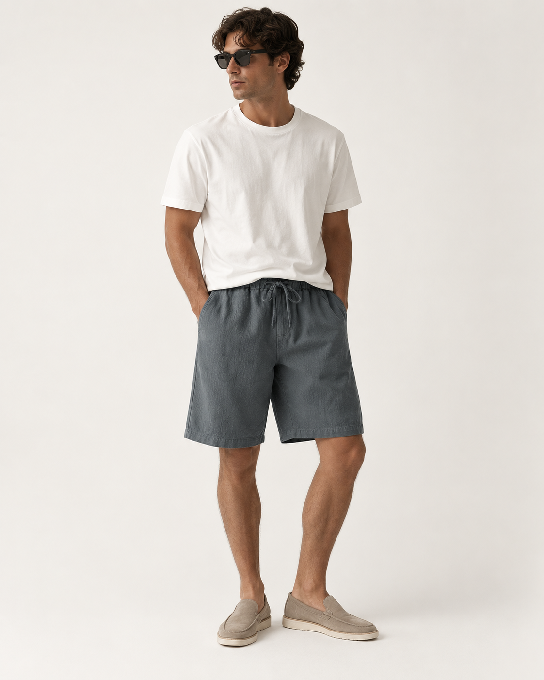 Elian linen shorts in dark grey, view 2